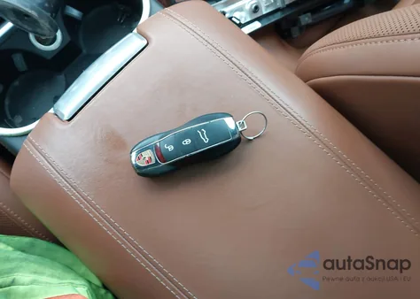 2017 Porsche Cayenne S z USA, uszkodzony, nr VIN WP1AB2A22HLA51650